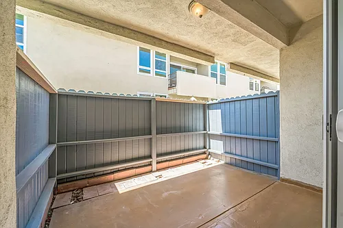 Embassy Terrace Photo 1