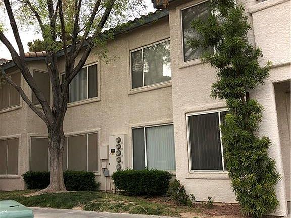 3rd image of 3058 Tarpon Dr Unit 102