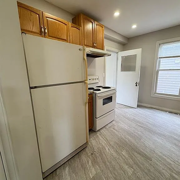 830 Parent Ave — Photo 5