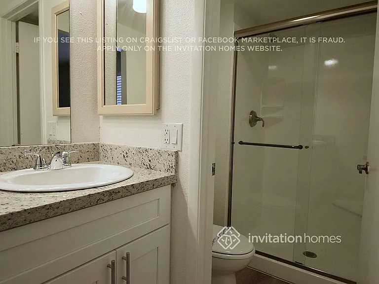 2301 W Waltann Ln — Photo 21
