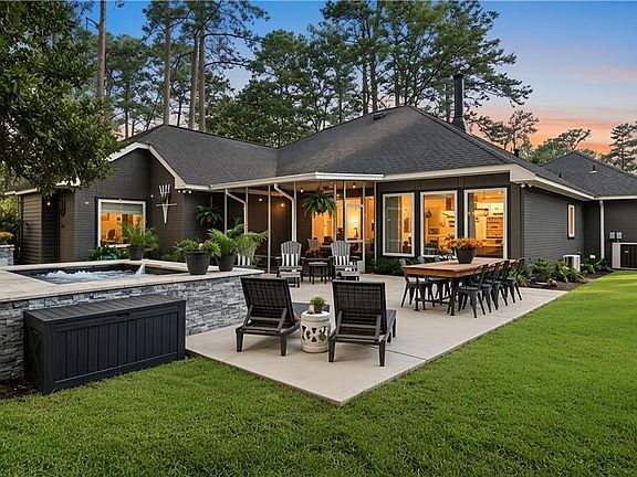 2nd image of 2000 Ponderosa Pl