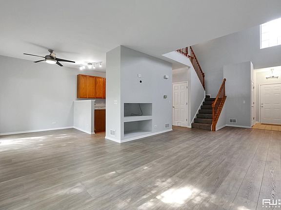 5th image of 125 Southwicke Dr #D