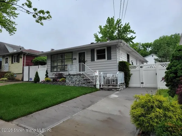 188 Geldner Ave, Staten Island, NY 10306