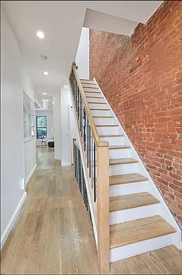 Rented by Compass | media 16