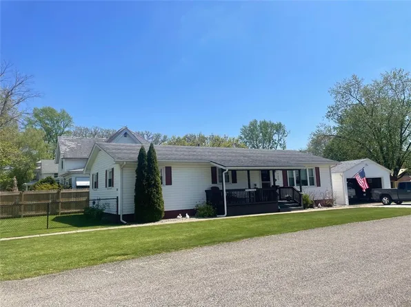 723 E Main St, Hoopeston, IL 60942