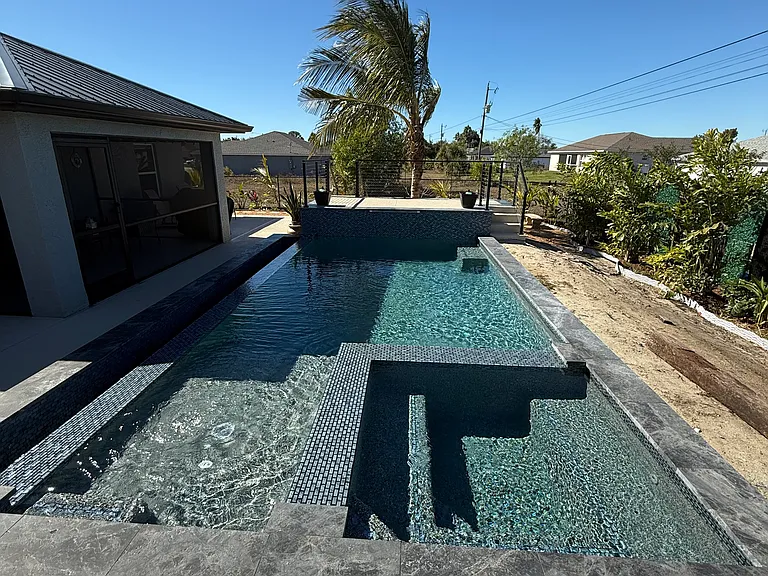 405 NW 4th St — Photo 17