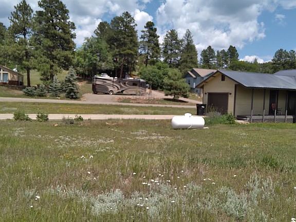 5th image of 1195 Circle Dr
