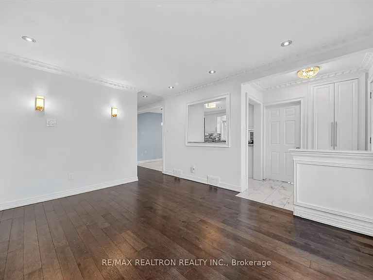 80 Waringstown Dr — Photo 5