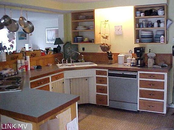 3rd image of 12 Barling Ave