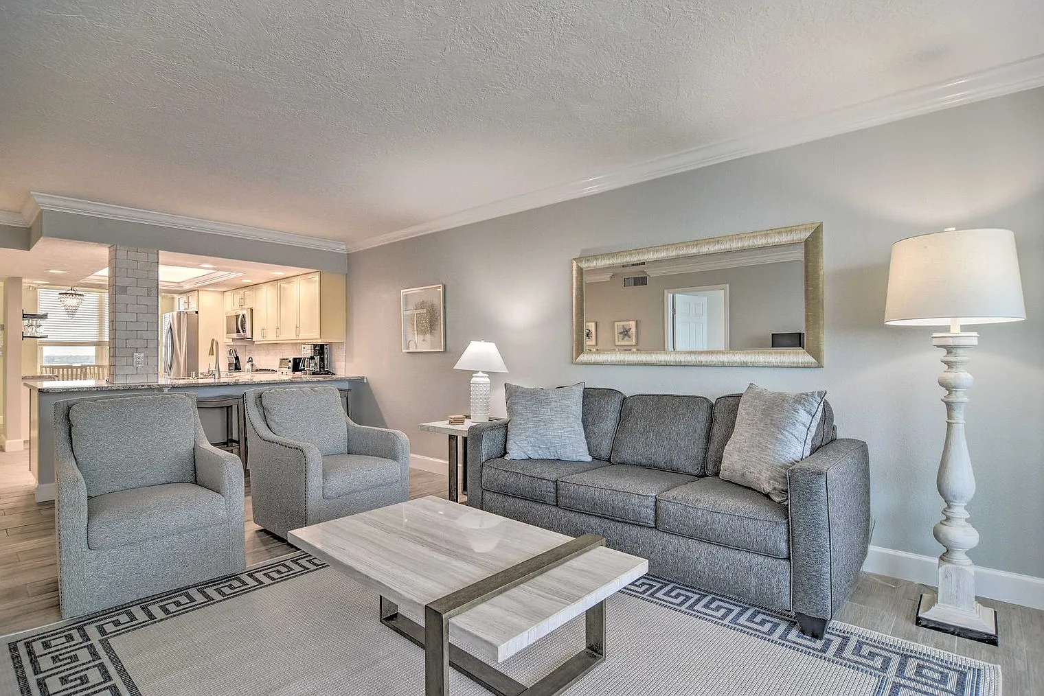 2 bed, 2.0 bath, 1162 sqft, $4,000 — Photo 3