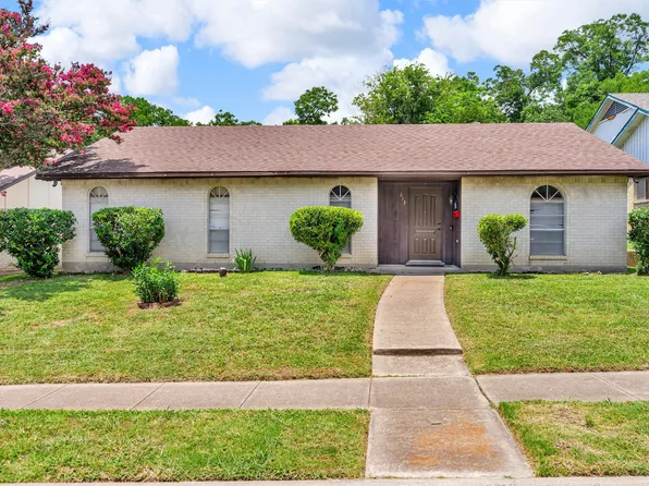 213 Colonel Dr, Garland, TX 75043