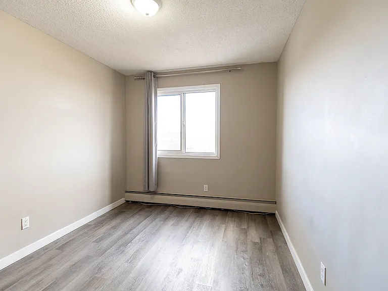 412 Huntsville Cres NW — Photo 20