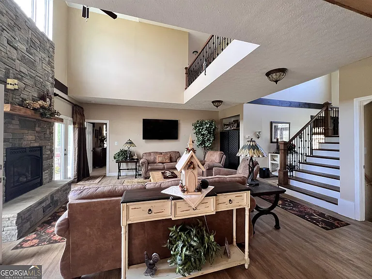 6659 Lone Oak Rd — Photo 11