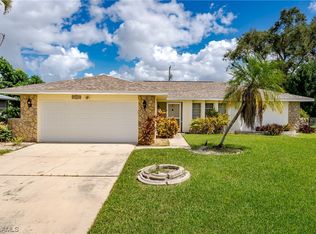 3903 SE 2nd Pl, Cape Coral, FL 33904