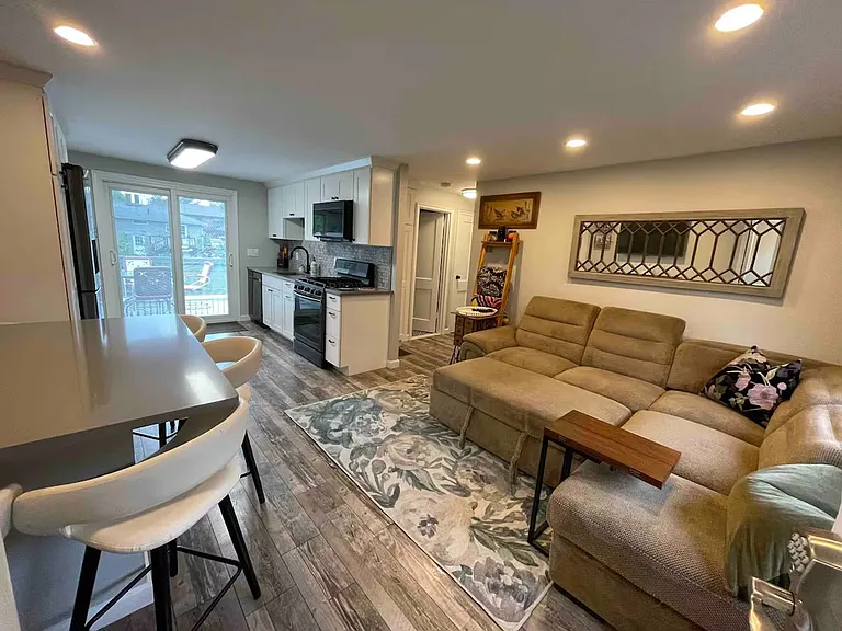 27-29 Neillian Way — Photo 2