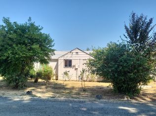 971 S Comstock Rd, Sutherlin, OR 97479