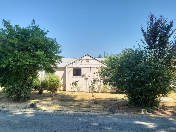 971 S Comstock Rd, Sutherlin, OR 97479