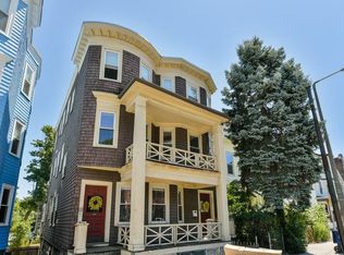 202 South St, Boston, MA 02130