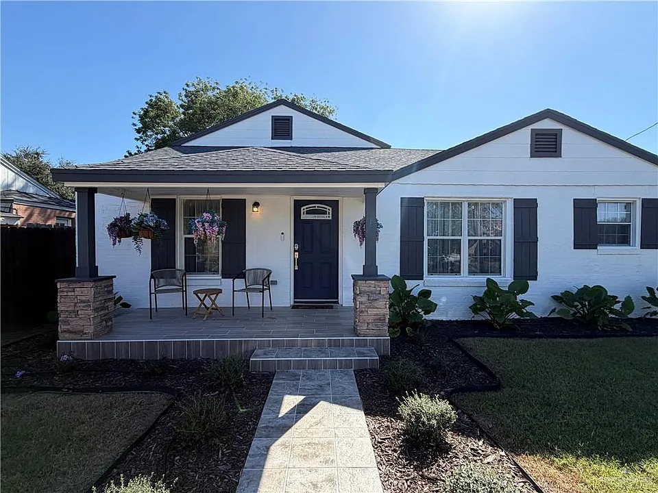 405 Cedar Ave