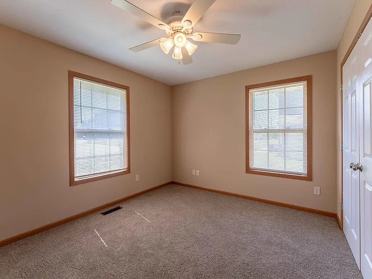 Oakwood Heights Townhomes — Photo 105