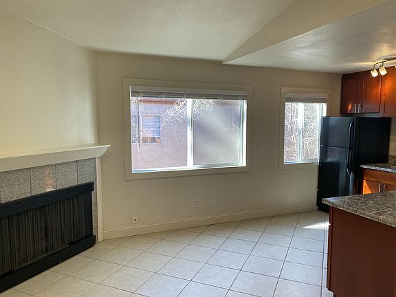 3rd image of 1716 H St #4