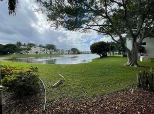 112 Wellington E, West Palm Beach, FL 33417
