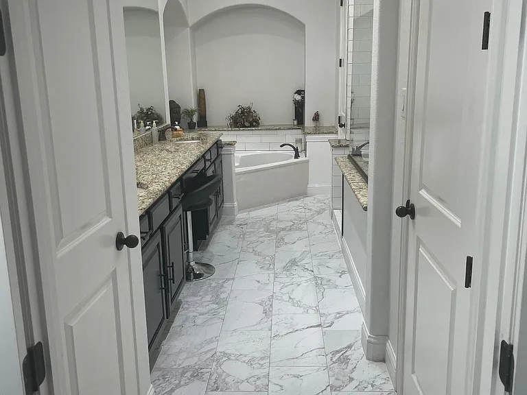 201 Carrington Ln — Photo 10