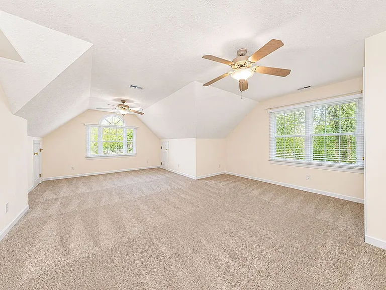 3948 Penzance Pl — Photo 9