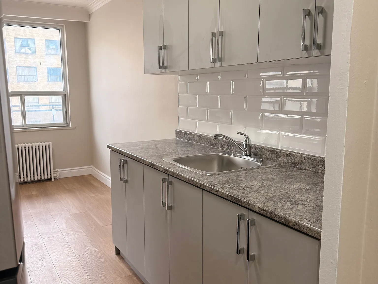1455 Wilson Avenue Toronto — Photo 4