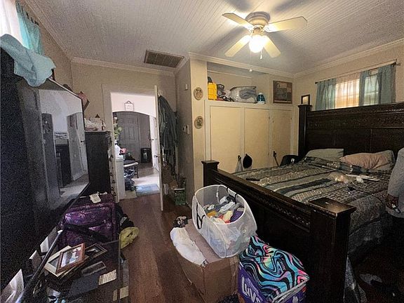 3rd image of 629 Allo Ave