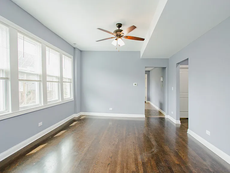 2906 N Harding Ave #2 — Photo 9