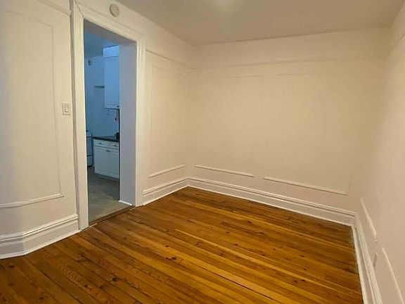 2nd image of 308 E 78th St #2EF