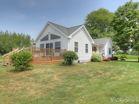 3rd image of 11545 Lymburner Ave NE