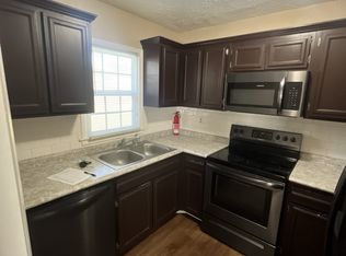 807 Loop Rd APT D1, Vidalia, GA 30474