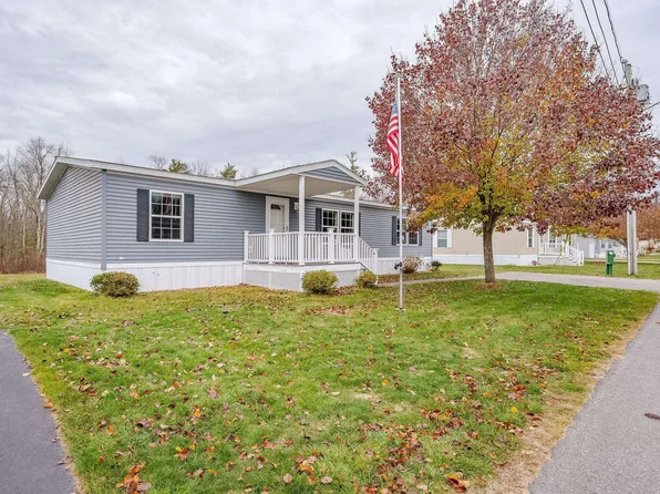 16 Edmund Meadow Lane, Hampstead, NH 03841