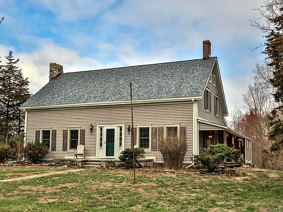 2nd image of 230 Crawford St