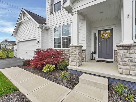 3rd image of 132 Avena Ct