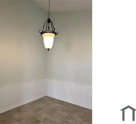 4703 N Cashel Cir — Photo 2