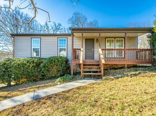 2222 Cloverleaf Cir SE, Cleveland, TN 37311