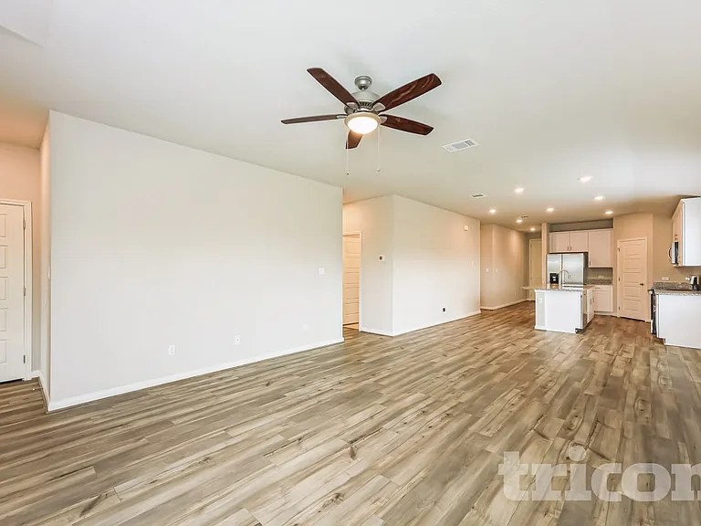 13558 Paxton Blvd — Photo 3