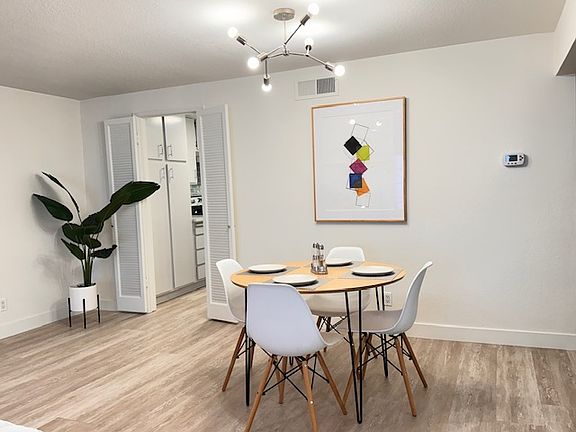 4th image of 4459 Ventura Canyon Ave APT 9