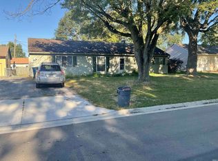 1220 Woodmere Dr, New Haven, IN 46774