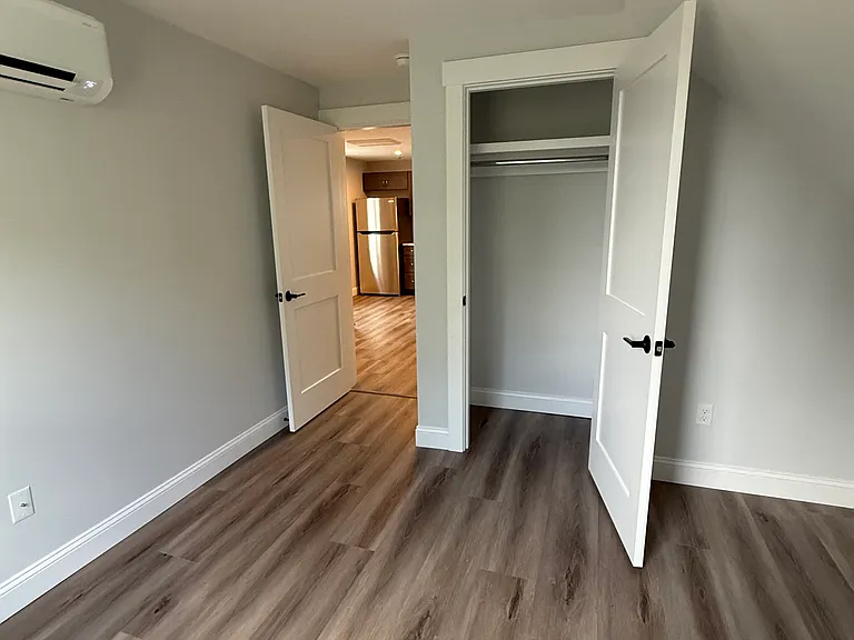14A Academy St #C — Photo 8