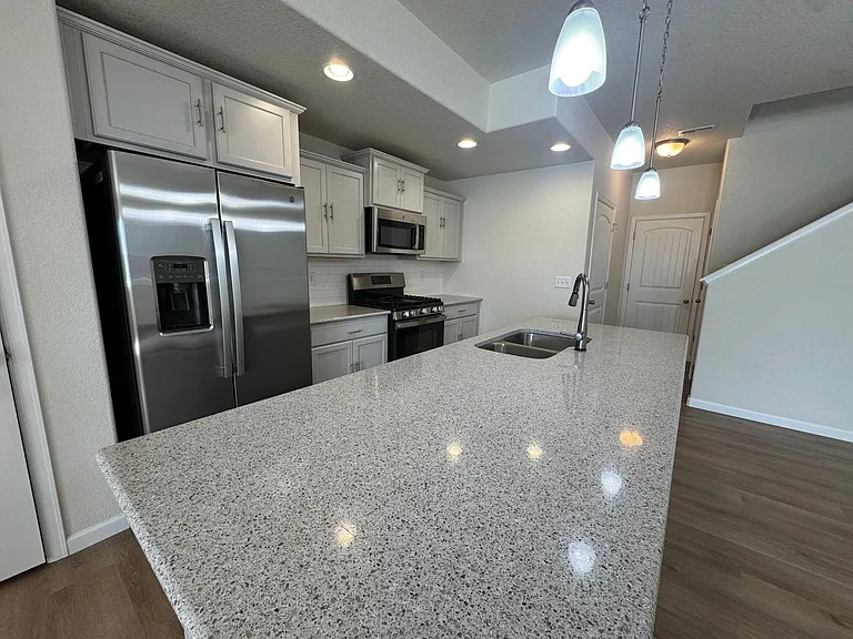 894 Petra Hts — Photo 7