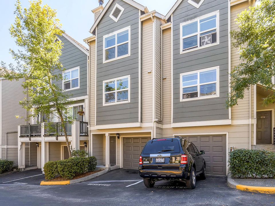1st image of 3116 164th St SW APT 2213