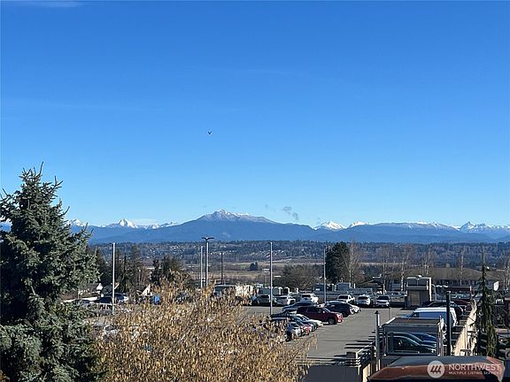 3rd image of 3916 Rucker Avenue