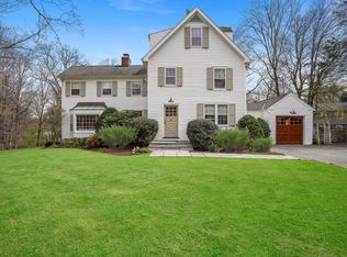 221 Old Kings Hwy N, Darien, CT 06820