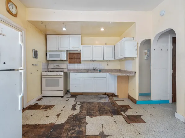 100-30 Martense Avenue image 23 of 36