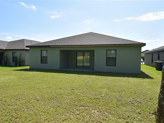 4th image of 375 Shadow Lakes Dr
