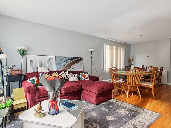 5th image of 8613 Trumbull Ave